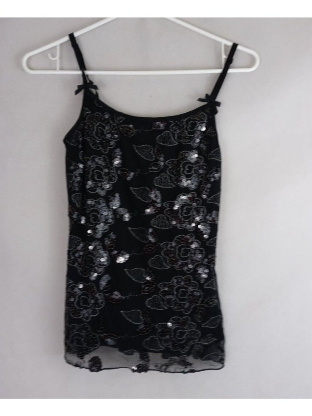 Paper Doll Women's Sheer Lined Sequined Floral Sleeveless Blouse Size Medium